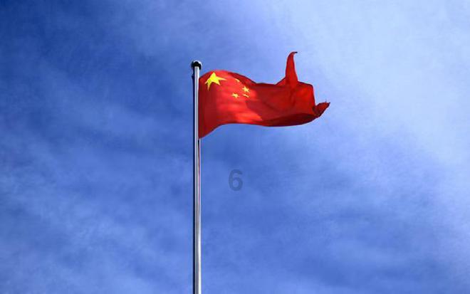 老板请客吃饭，7人点了1道菜，都嫌他小气，端上桌“尴尬”了！